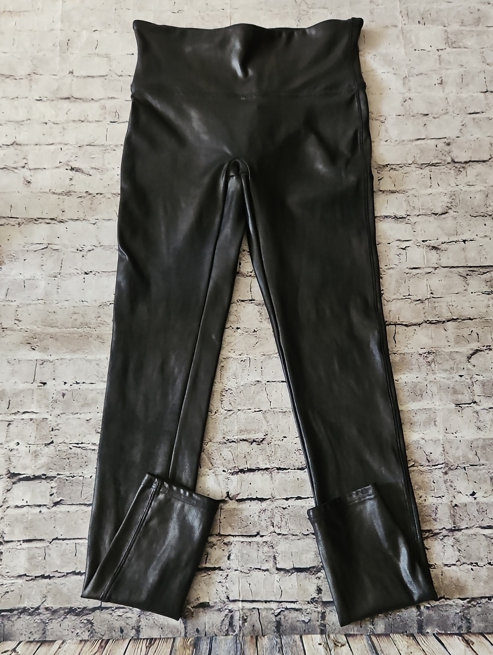 SPANX Coated High-Waist Leggings Black Size Small